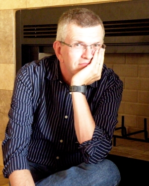 chris fireplace p5041340_300